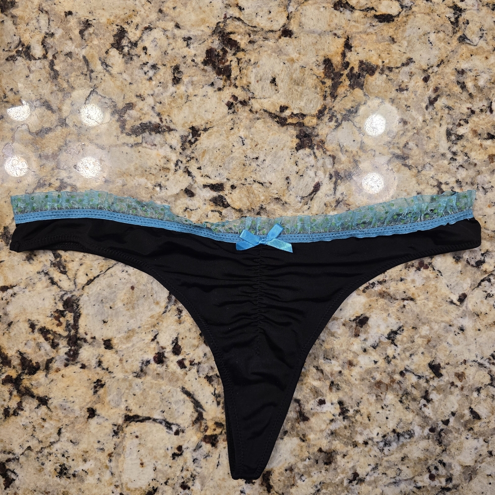 Victoria's Secret Black and Green Lace Thong